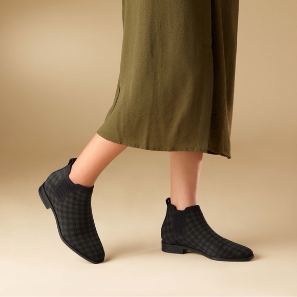 VIVAIA Square-Toe Water-Repellent Ankle Boots (Ryan Pro) - Picture 2 of 14